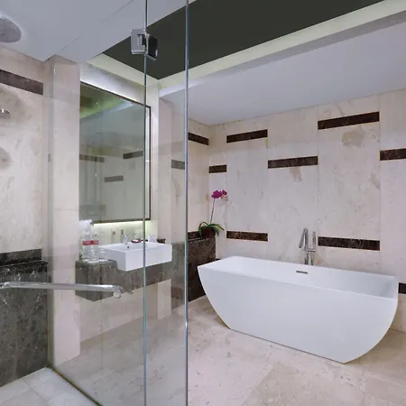 Quest San Denpasar By Aston