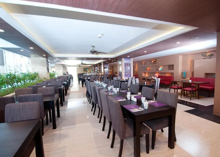 Quest San By Aston Hotel 3*