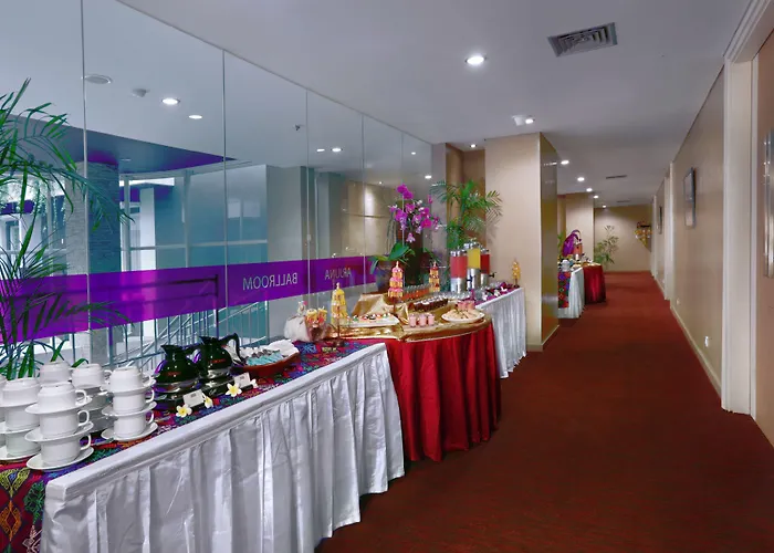 Quest San By Aston Hotel 3*