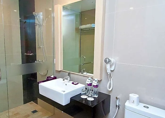 Hotel Quest San By Aston